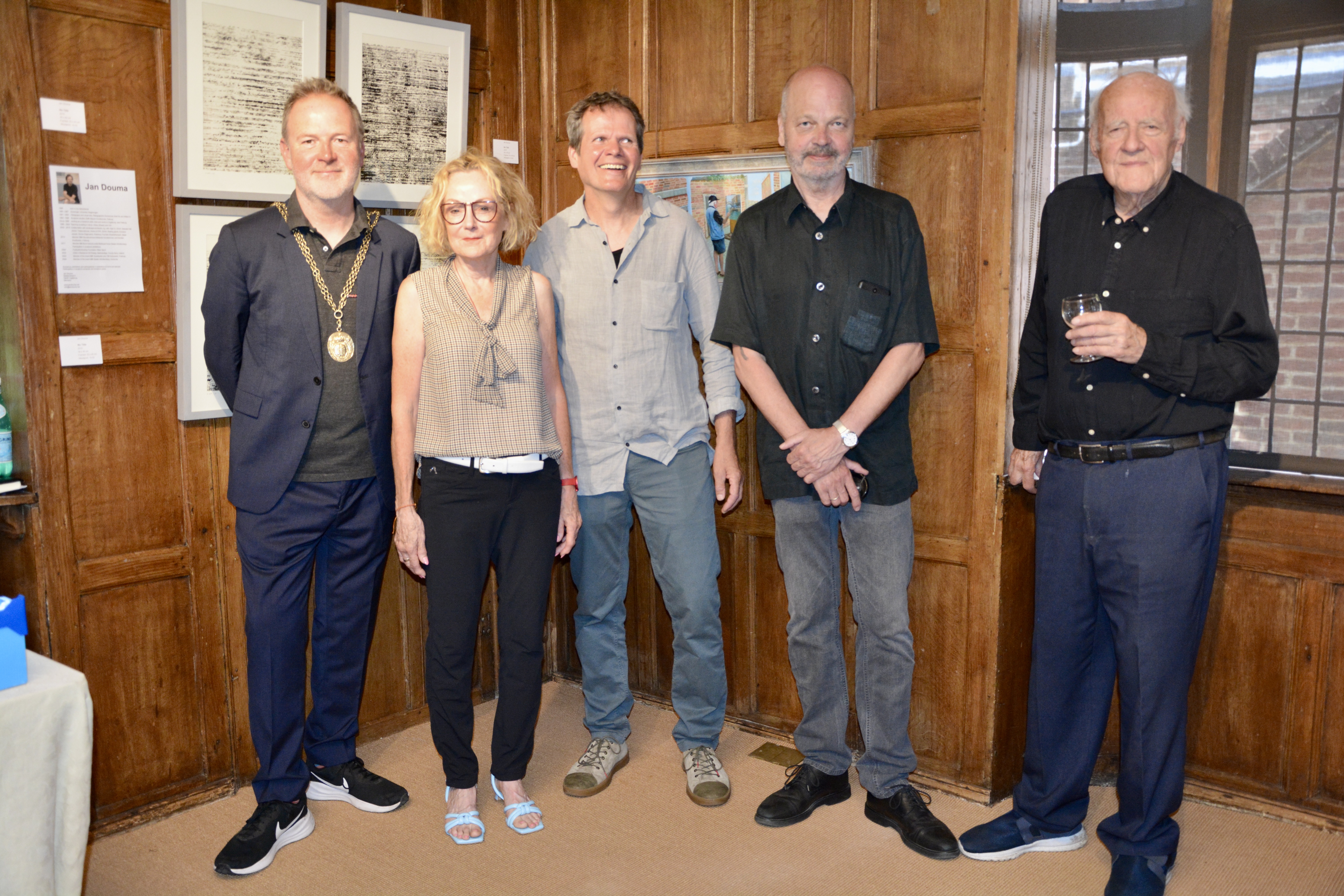 220DC93A D6E4 4247 B9AF 82DE6836F893 1 201 a